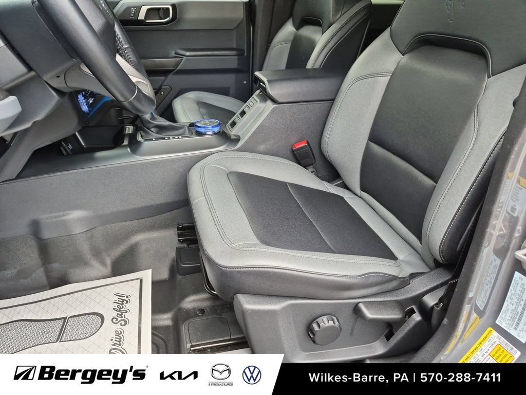Used 2024 Ford Bronco Black Diamond AWD/4WD image 12