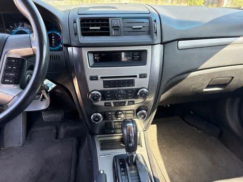Used 2012 Ford Fusion SEL FWD image 18