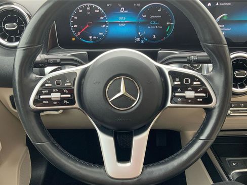 Used 2020 Mercedes-Benz GLB 250 4MATIC image 16