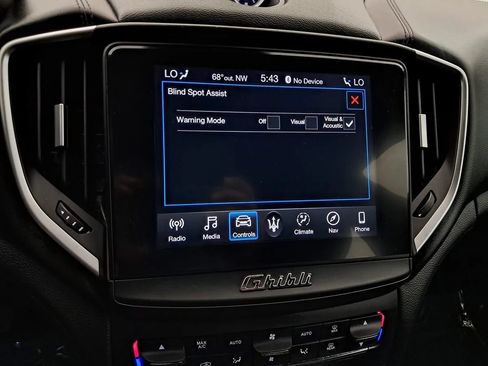 Used 2019 Maserati Ghibli S Q4 AWD/4WD image 16