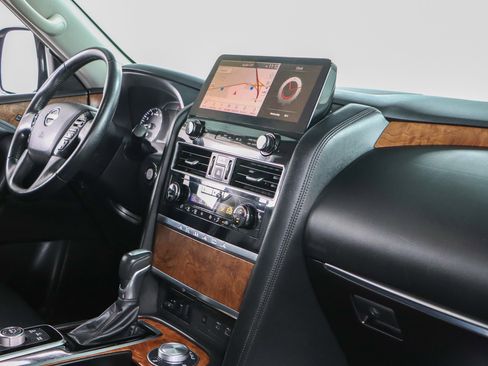 Used 2022 Nissan Armada SL w/ Captain's Chairs Package image 28