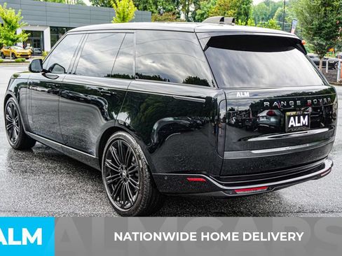 Used 2025 Land Rover Range Rover Long Wheelbase SE AWD/4WD image 4