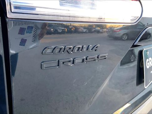 Used 2025 Toyota Corolla Cross AWD Hybrid image 29