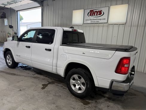 Used 2025 RAM 1500 Big Horn AWD/4WD image 11