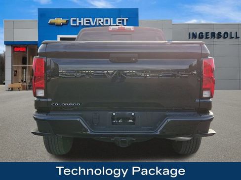 Used 2024 Chevrolet Colorado Trail Boss w/ Technology Package image 7
