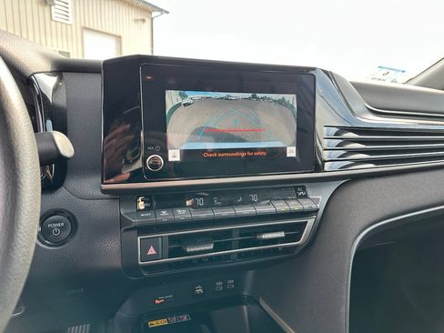 Used 2025 Toyota Camry LE FWD image 17