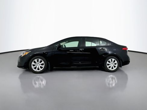 Certified 2025 Toyota Corolla LE FWD image 4