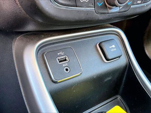 Used 2018 Jeep Compass Latitude w/ Popular Equipment Group image 31