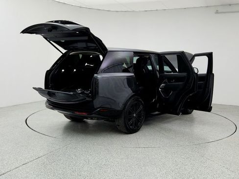 Certified 2024 Land Rover Range Rover Autobiography image 11