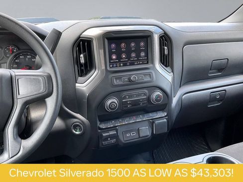 Used 2025 Chevrolet Silverado 1500 Custom Trail Boss w/ LPO, Dark Essentials Package AWD/4WD image 6