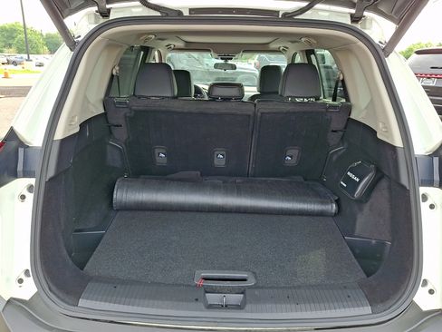 Certified 2023 Nissan Rogue SV w/ SV Premium B Package AWD/4WD image 29