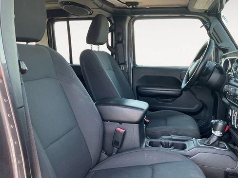 Used 2018 Jeep Wrangler Unlimited Sport S AWD/4WD image 15