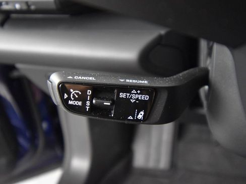Certified 2024 Porsche Macan 4 Electric AWD/4WD image 32