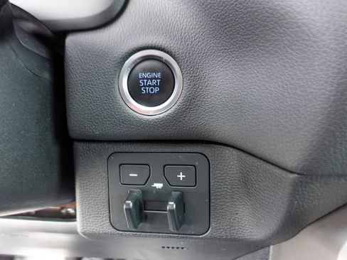 Used 2024 Toyota Tundra Limited image 23