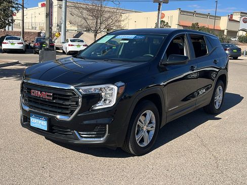 Certified 2024 GMC Terrain SLE image 3