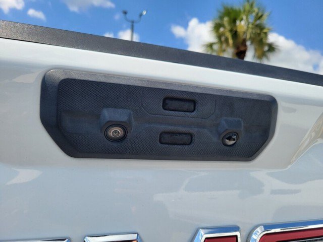 Used 2023 GMC Sierra 1500 SLT w/ SLT Premium Plus Package RWD image 7