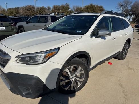 Used 2022 Subaru Outback Touring image 6