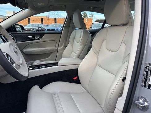 Used 2024 Volvo S60 B5 Ultimate w/ Climate Package image 10