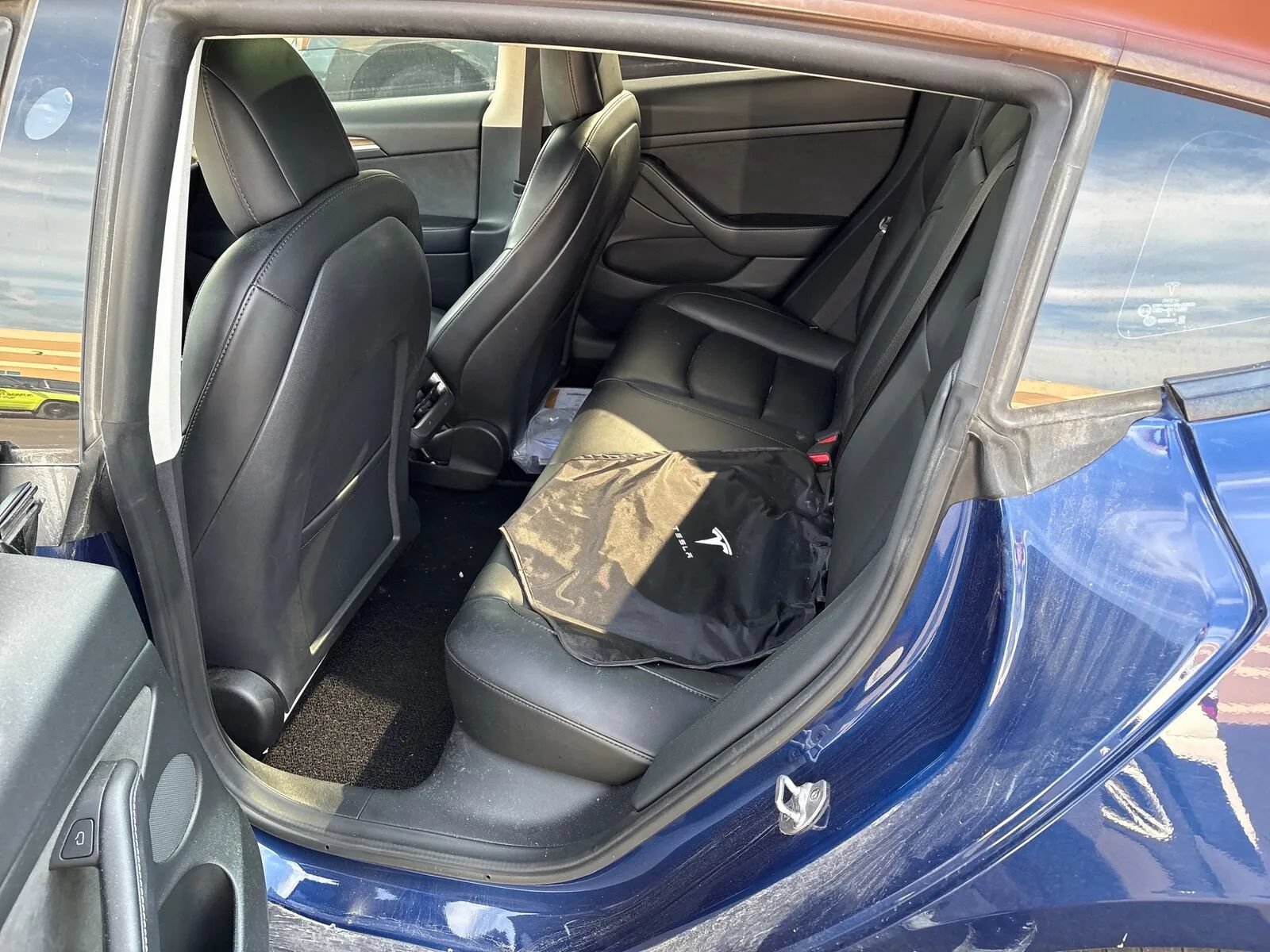 Used 2022 Tesla Model 3 RWD image 5