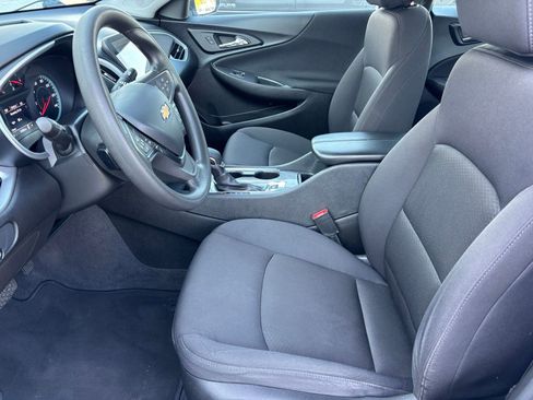 Used 2023 Chevrolet Malibu LT FWD image 17