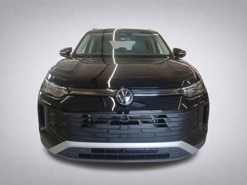 New 2026 Volkswagen Tiguan SE AWD/4WD image 8