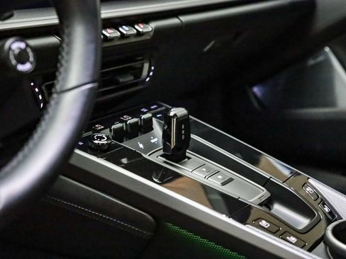 Used 2024 Porsche 911 Carrera S image 18