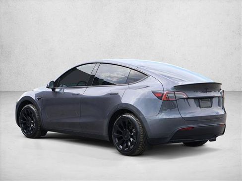 Used 2023 Tesla Model Y Long Range AWD/4WD image 9