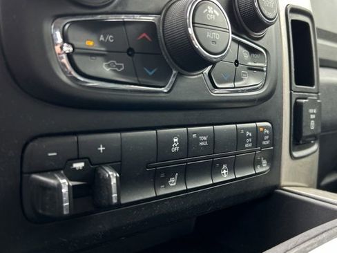 Used 2016 RAM 1500 Big Horn AWD/4WD image 42