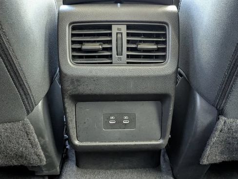 Used 2024 Nissan Rogue SV FWD image 17