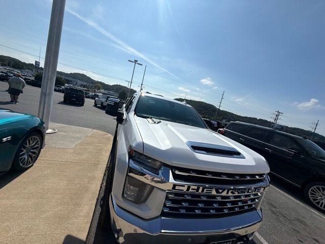 Used 2022 Chevrolet Silverado 2500 LTZ w/ LTZ Plus Package AWD/4WD image 26
