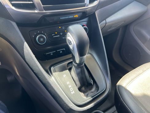 Used 2022 Ford Transit Connect XL FWD image 20