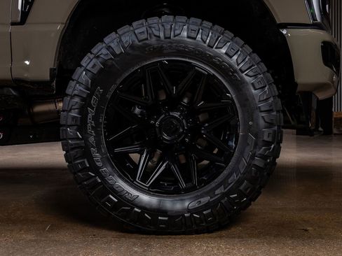 Used 2026 Ford F350 Platinum image 12