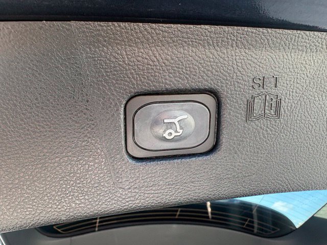 Used 2024 Ford Edge Titanium AWD/4WD image 35