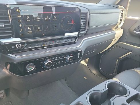 Used 2024 GMC Sierra 1500 SLT image 20