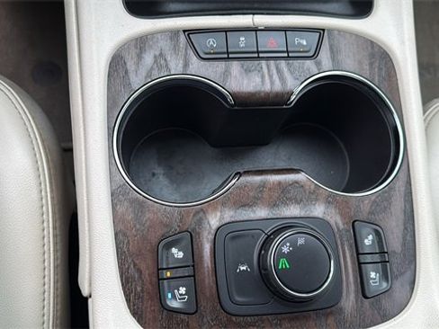 Used 2022 GMC Acadia Denali w/ Denali Technology Package image 25