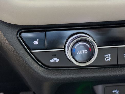 New 2026 Honda HR-V EX-L image 24