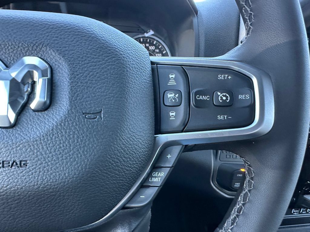 New 2026 RAM 2500 Big Horn AWD/4WD image 20