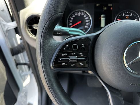 Used 2023 Mercedes-Benz Sprinter 3500 image 23