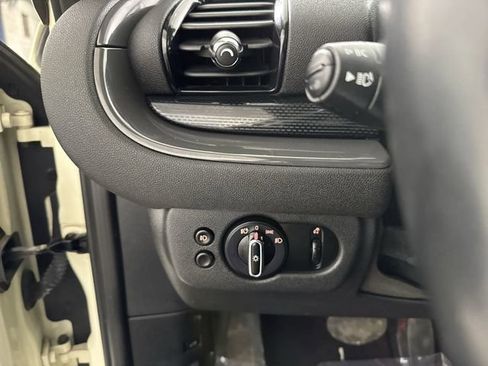 Used 2019 MINI Cooper Clubman S image 14
