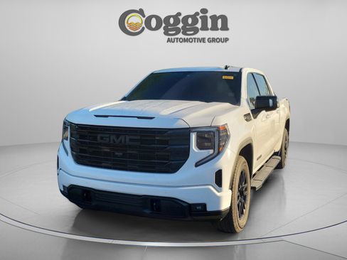 Used 2023 GMC Sierra 1500 Elevation w/ Elevation Premium Package image 6