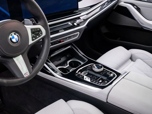 Used 2024 BMW X7 xDrive40i w/ Executive Package AWD/4WD image 12