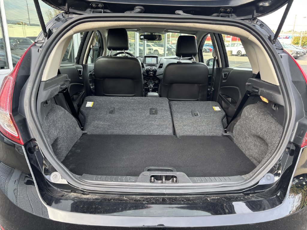 Used 2017 Ford Fiesta Titanium FWD image 27