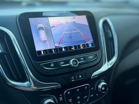 Used 2023 Chevrolet Equinox LT AWD/4WD image 11