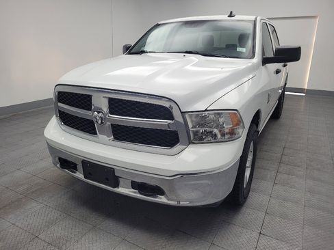 Used 2022 RAM 1500 Classic SLT w/ Electronics Group AWD/4WD image 15