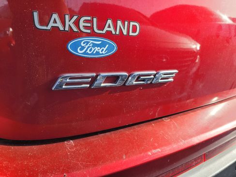 Used 2018 Ford Edge SEL w/ Equipment Group 201A AWD/4WD image 6