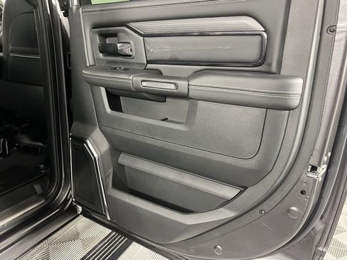 Used 2024 RAM 2500 Limited image 28