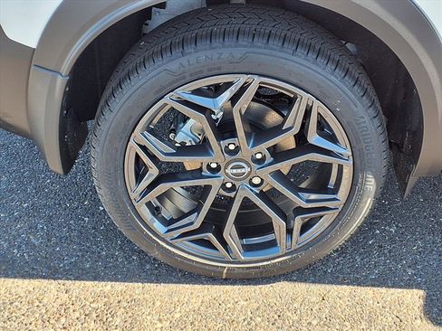 New 2026 Nissan Kicks SR w/ Illumination Package image 9