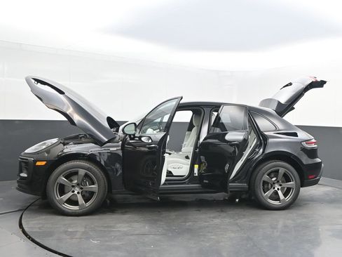 New 2026 Porsche Macan image 39