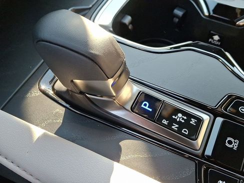 Used 2025 Lexus RX 350 Premium image 16