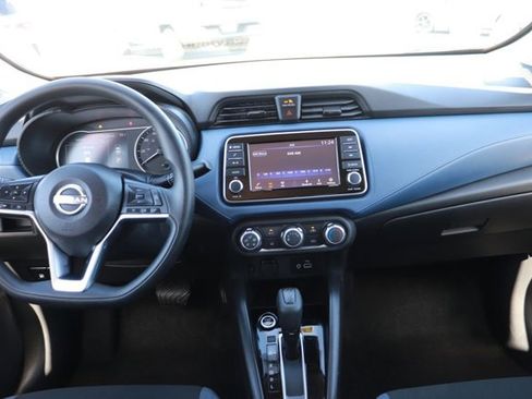 Used 2025 Nissan Versa SV image 14